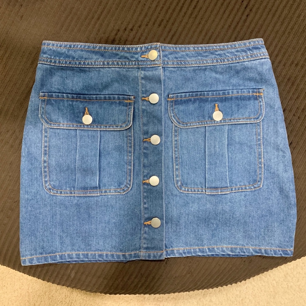 Button-down Medium Wash Denim Skirt